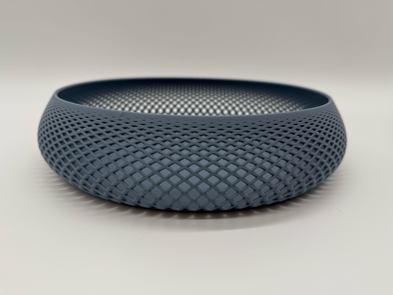 Design Schaal met Geometrisch Raster – Modern en Functioneel